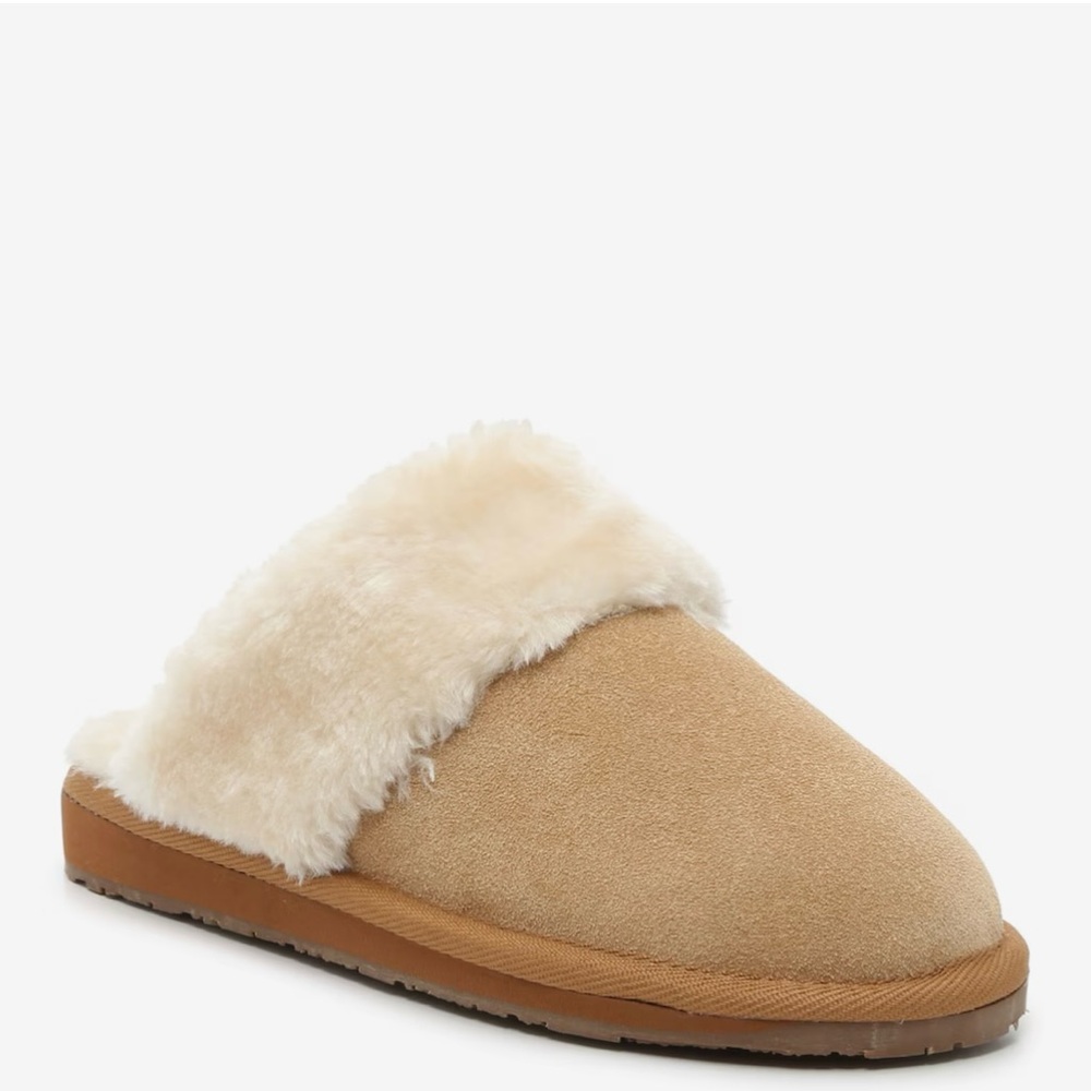 Minnetonka Slippers